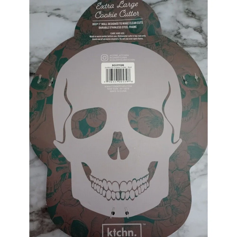 NWT 2 Stainless Steel XL Cookie Cutters Skeleton and Pumpkin